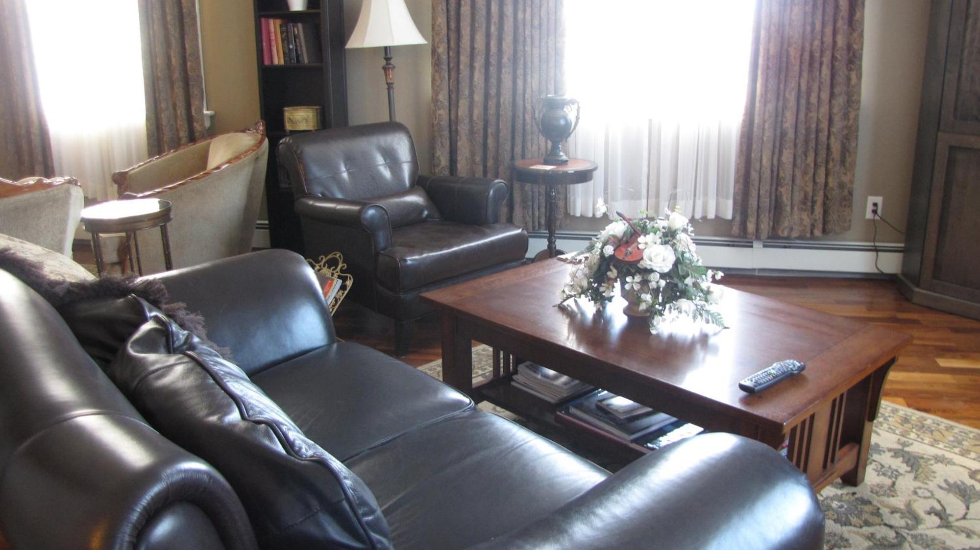 Spanish Bay Inn, Canada Sydney Ngoại thất bức ảnh