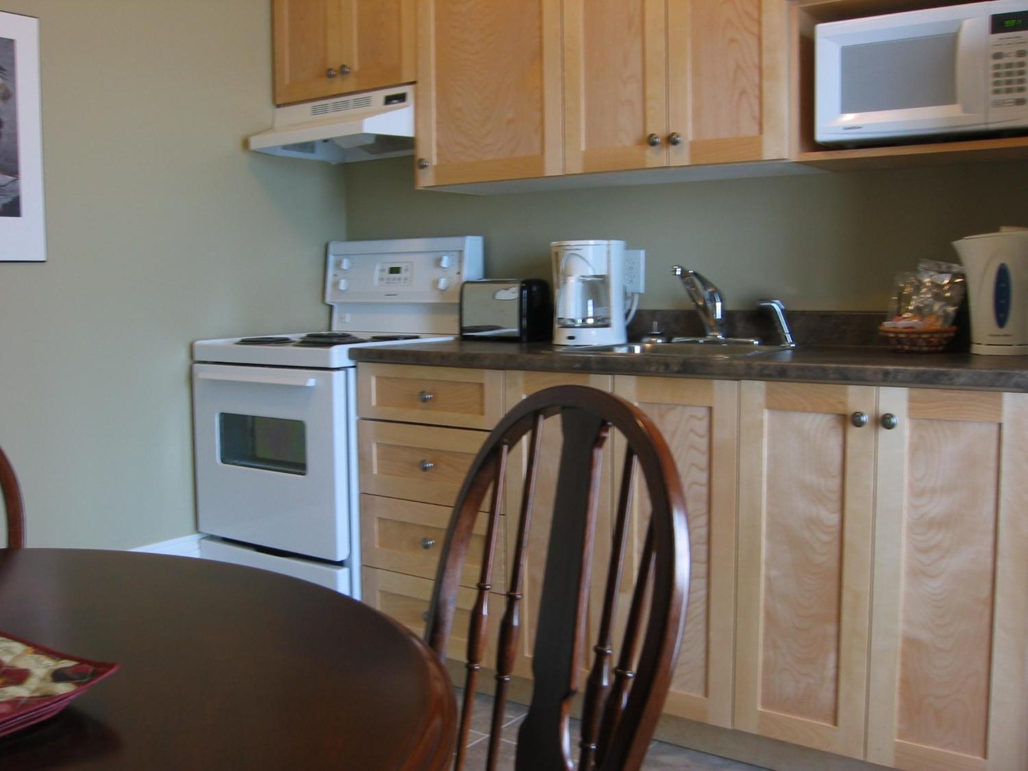 Spanish Bay Inn, Canada Sydney Ngoại thất bức ảnh